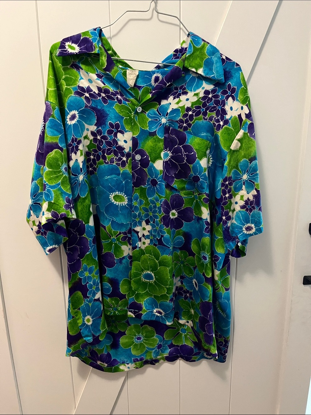 Men's Hawaiian Floral Button-Up Dress Shirt in Blue & Green
